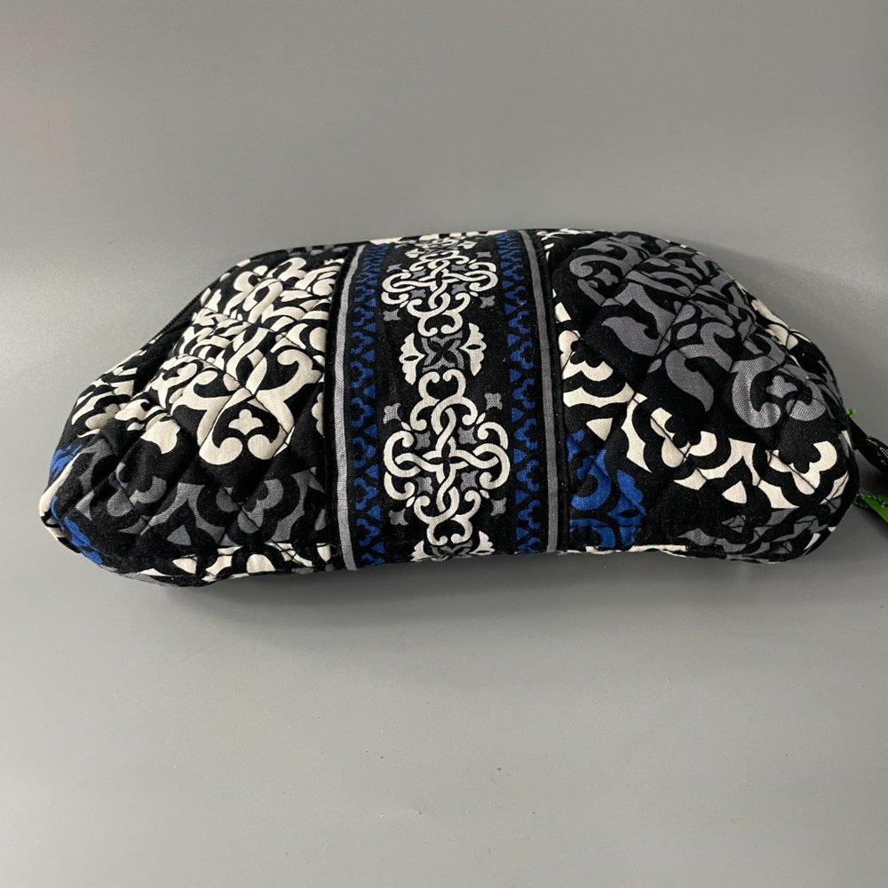 A Bundle Of Two (2) Vera Bradley New Items With T… - image 8